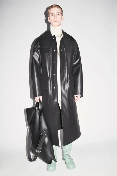 Look 7